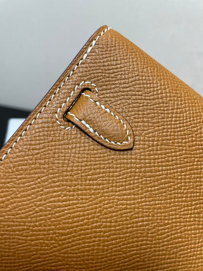 kelly to go wallet 20.5 gold epsom silver hardware