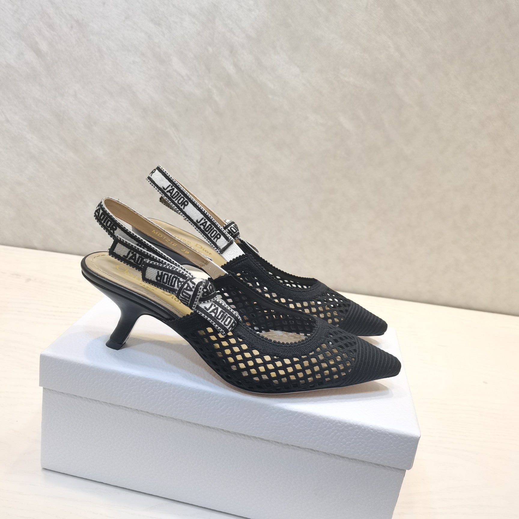 CD 25 J'Adior Slingback Heel Mesh and Leather 237890