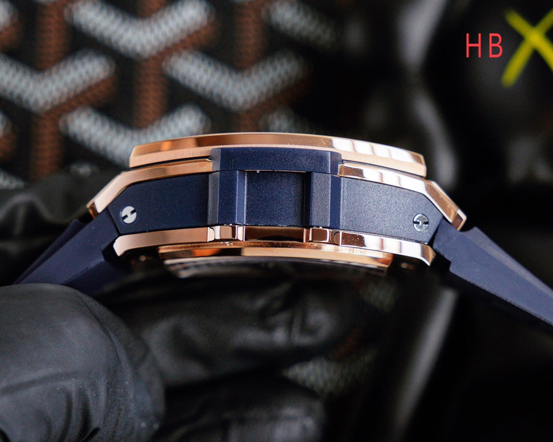 Hublot Spirit of Big Bang Rose Gold Pavé With Diamond 42mm Watch Blue Strap