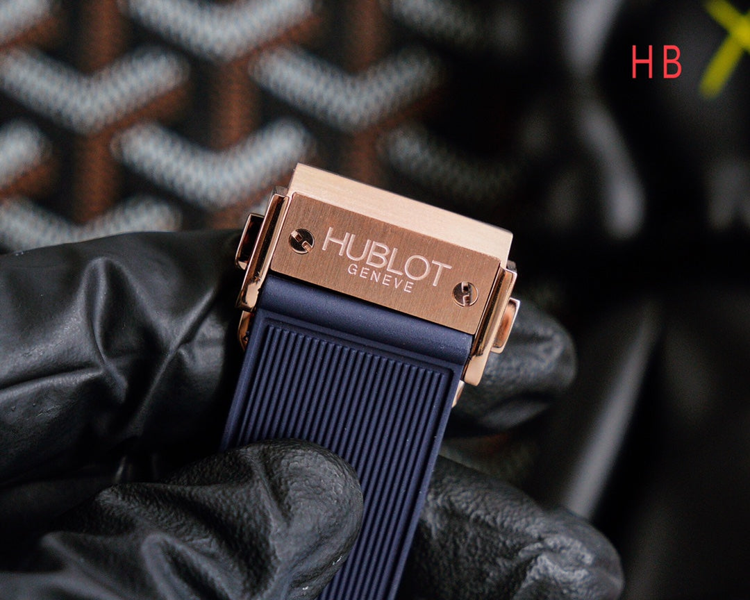 Hublot Spirit of Big Bang Rose Gold Pavé With Diamond 42mm Watch Blue Strap