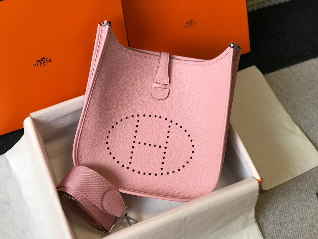 Evelyne 29cm Togo Shw