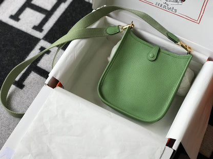 Mini Evelyne 18cm Dark Green Togo Ghw
