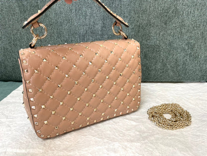 garavani rockstud spike medium 24cm beige lambskin