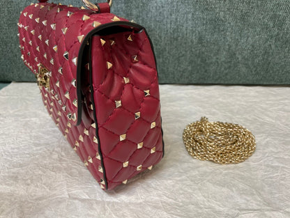 garavani rockstud spike medium 24cm red lambskin