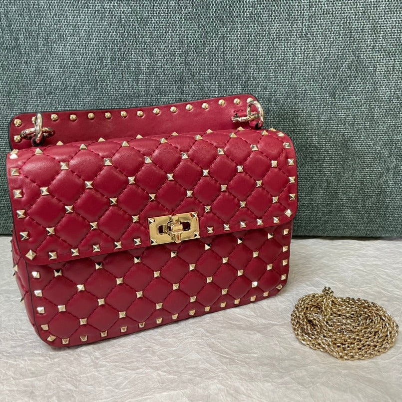 garavani rockstud spike medium 24cm red lambskin