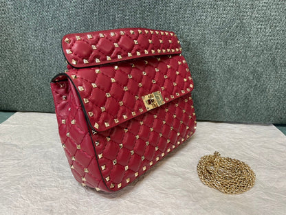 garavani rockstud spike medium 24cm red lambskin