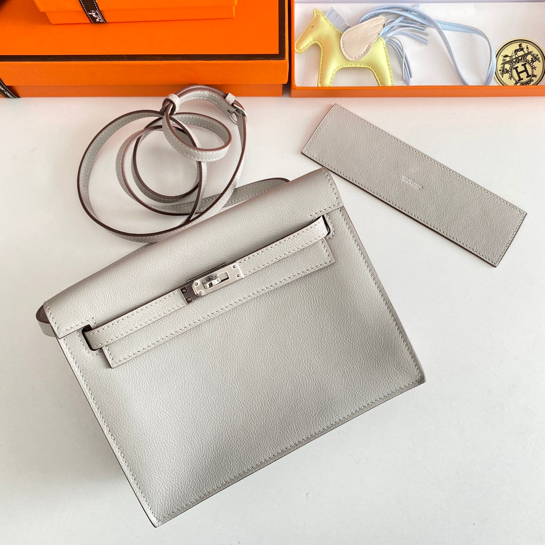 Kelly Danse II 22cm Light Grey Evercolor Leather Shw