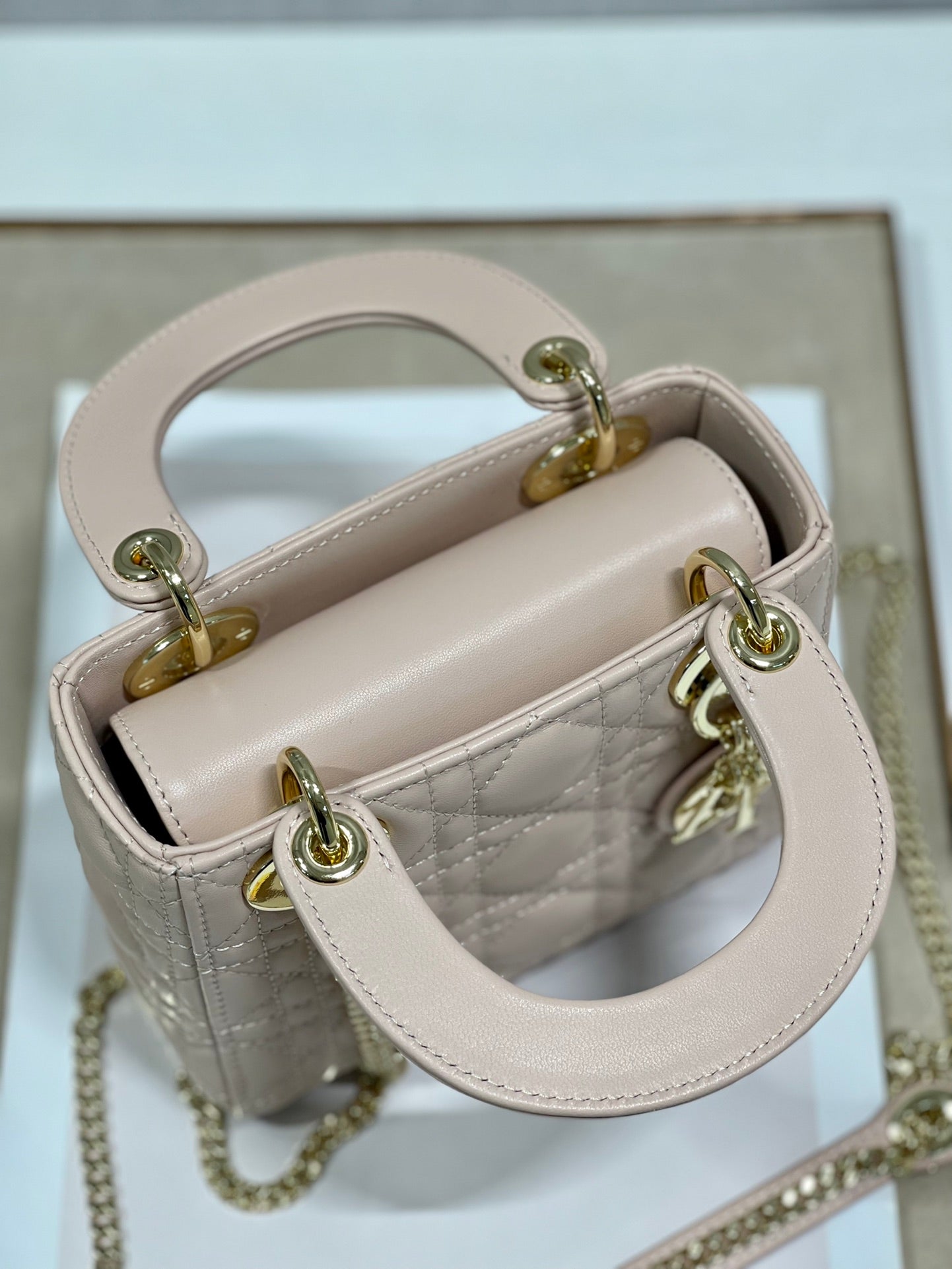 mini lady 17 lambskin