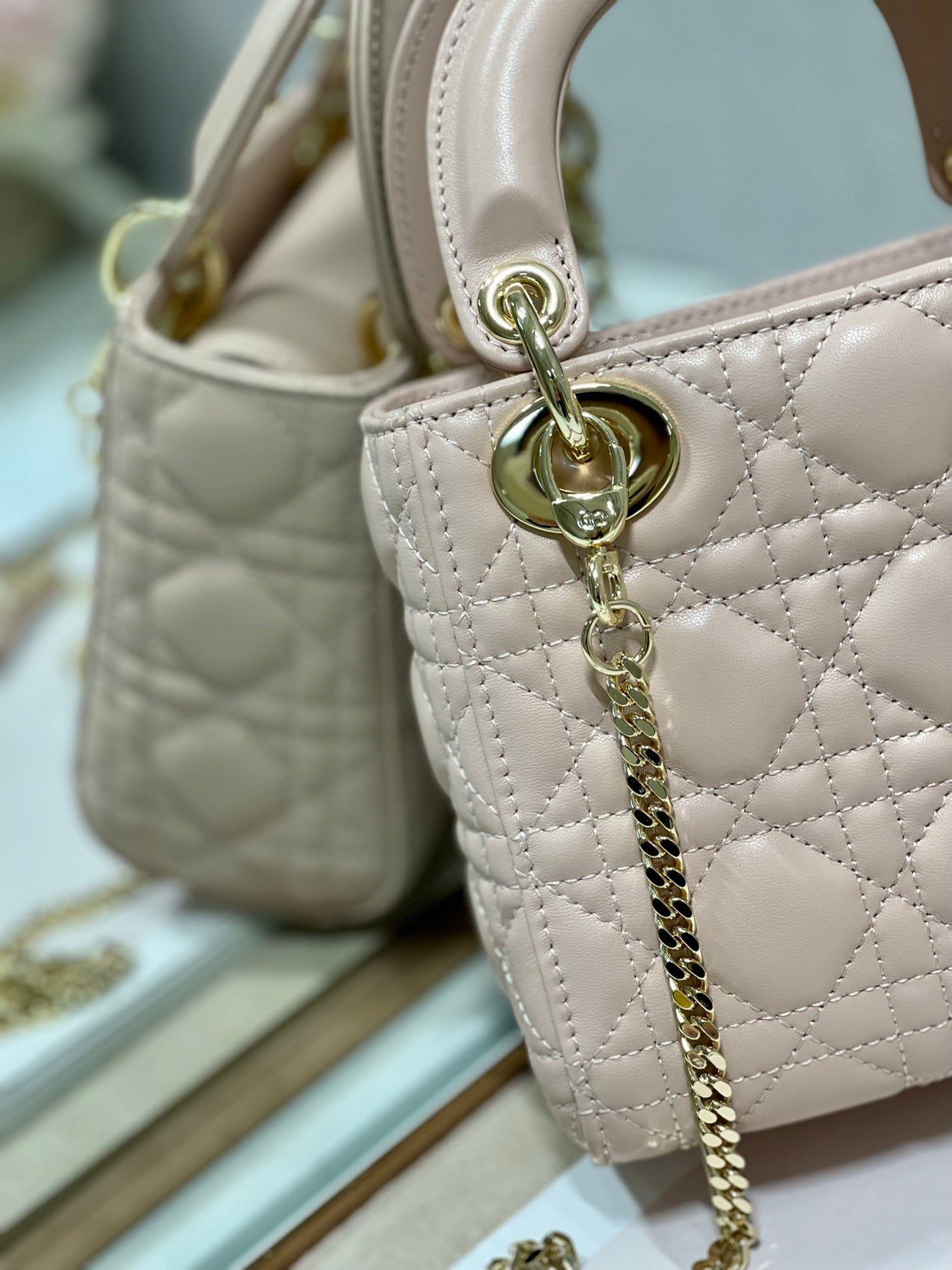mini lady 17 lambskin