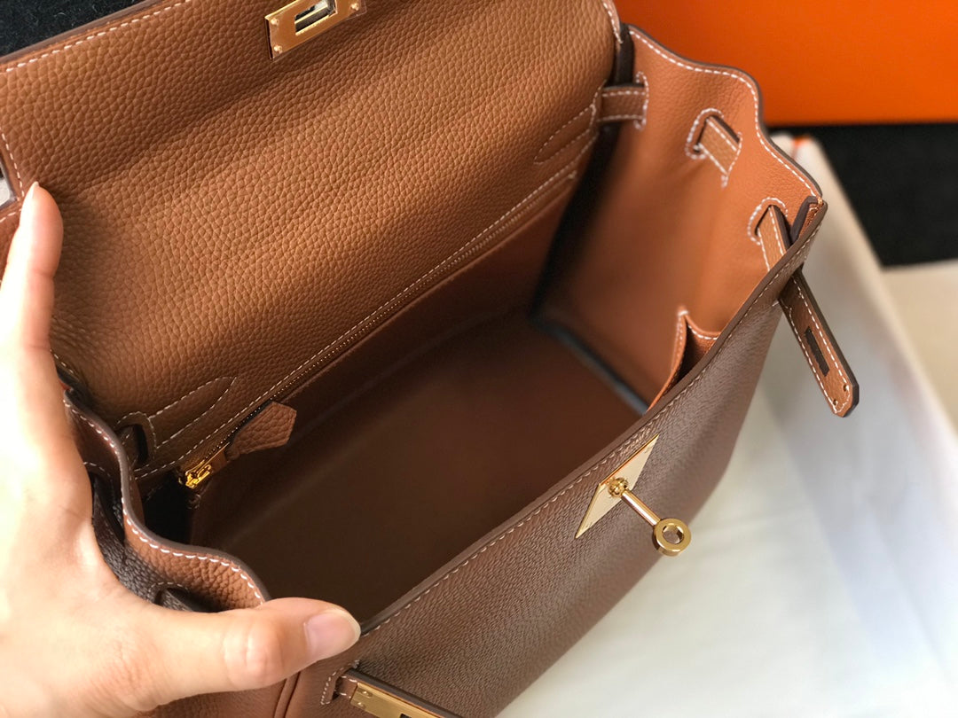HM KELLY BAG IN BROWN TOGO GOLD HARDWARE