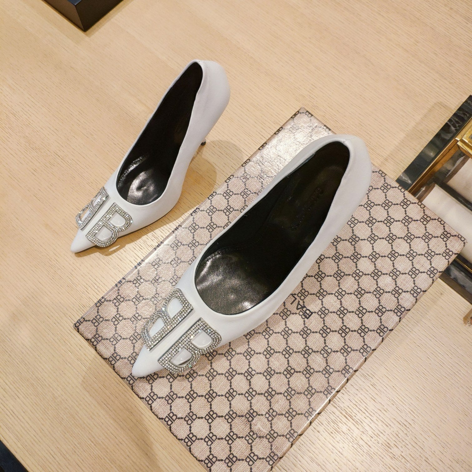 Balenciaga 26s High Heel Pump 105 White Cowhide 681173