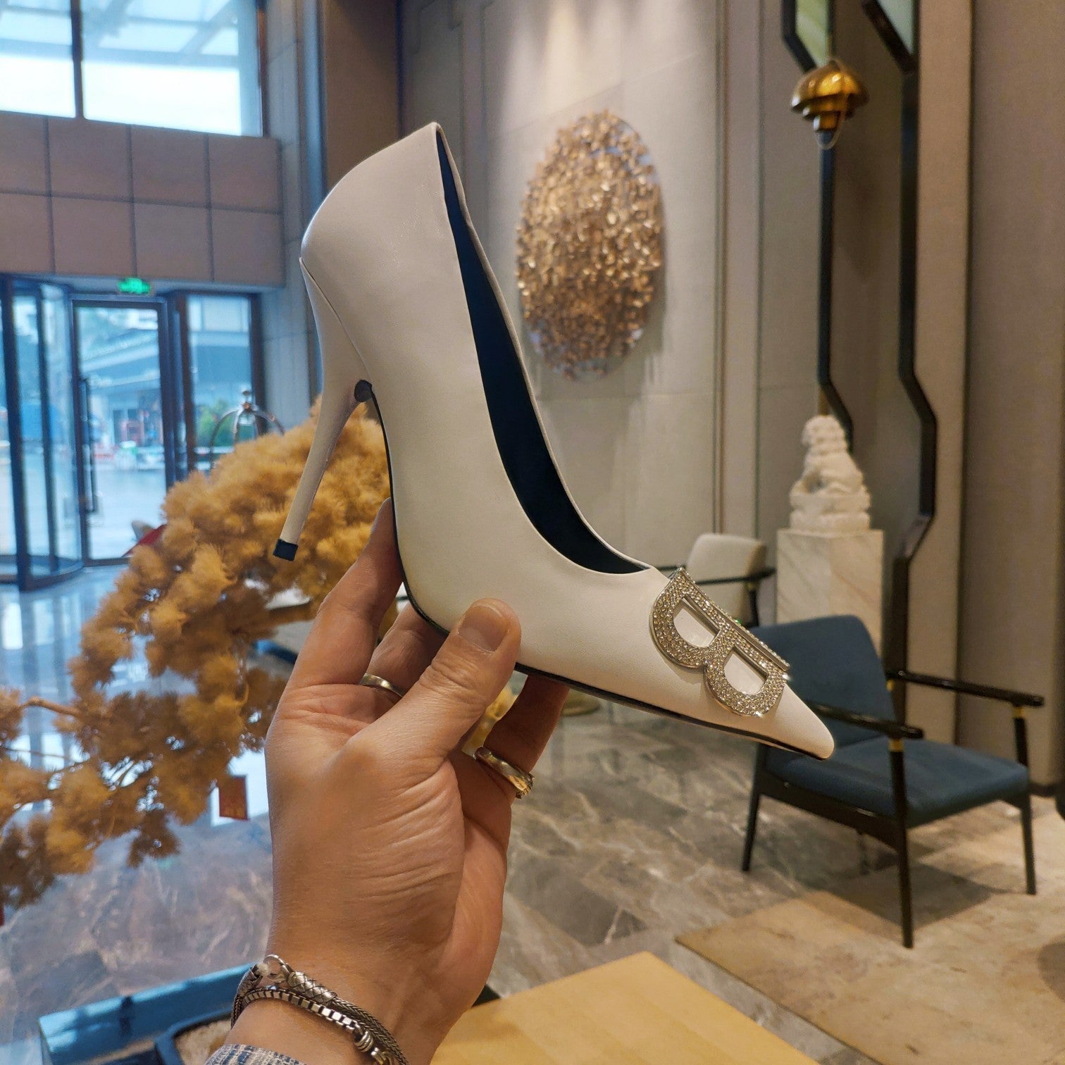 Balenciaga 26s High Heel Pump 105 White Cowhide 681173