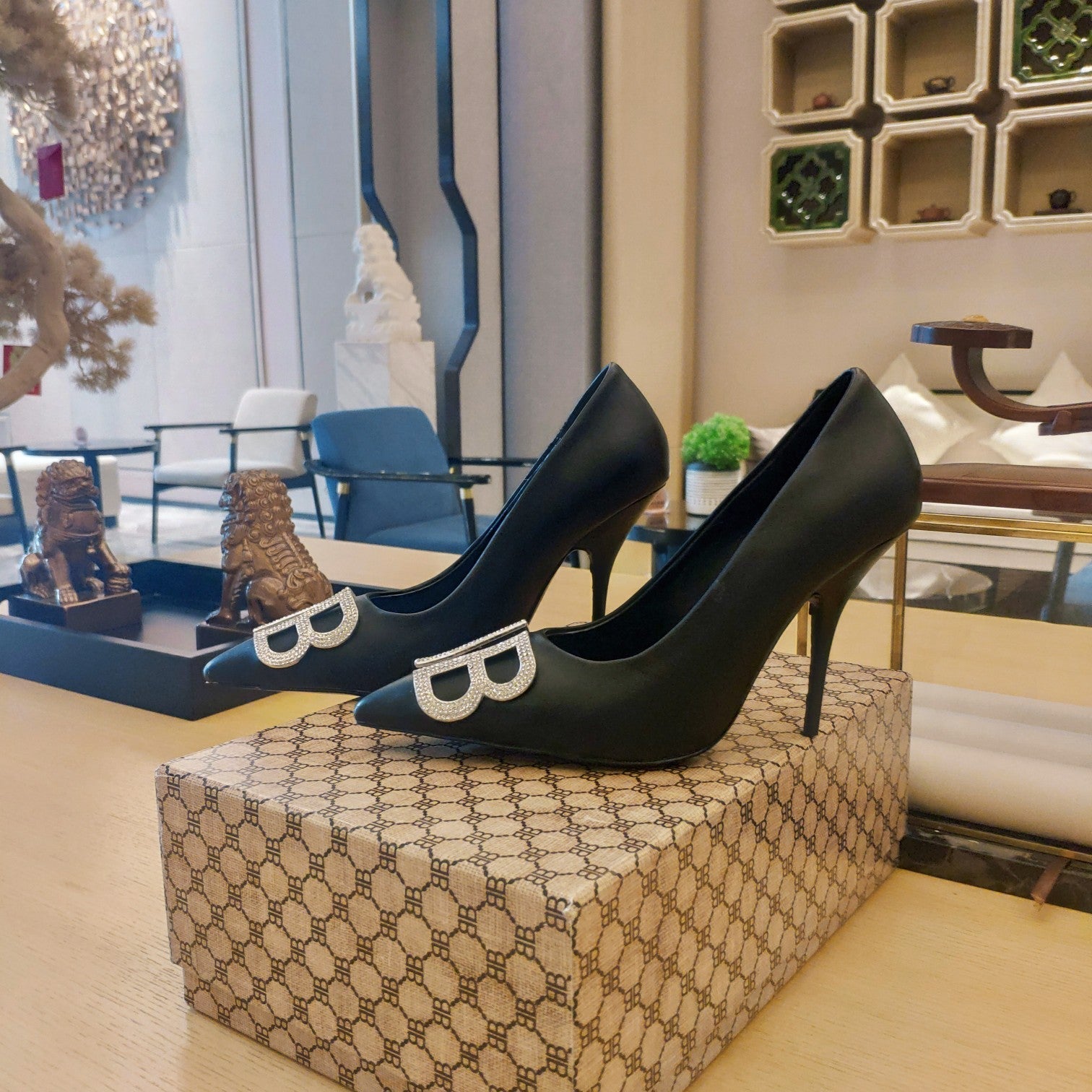 Balenciaga 26s High Heel Pump 105 Black Cowhide 681174