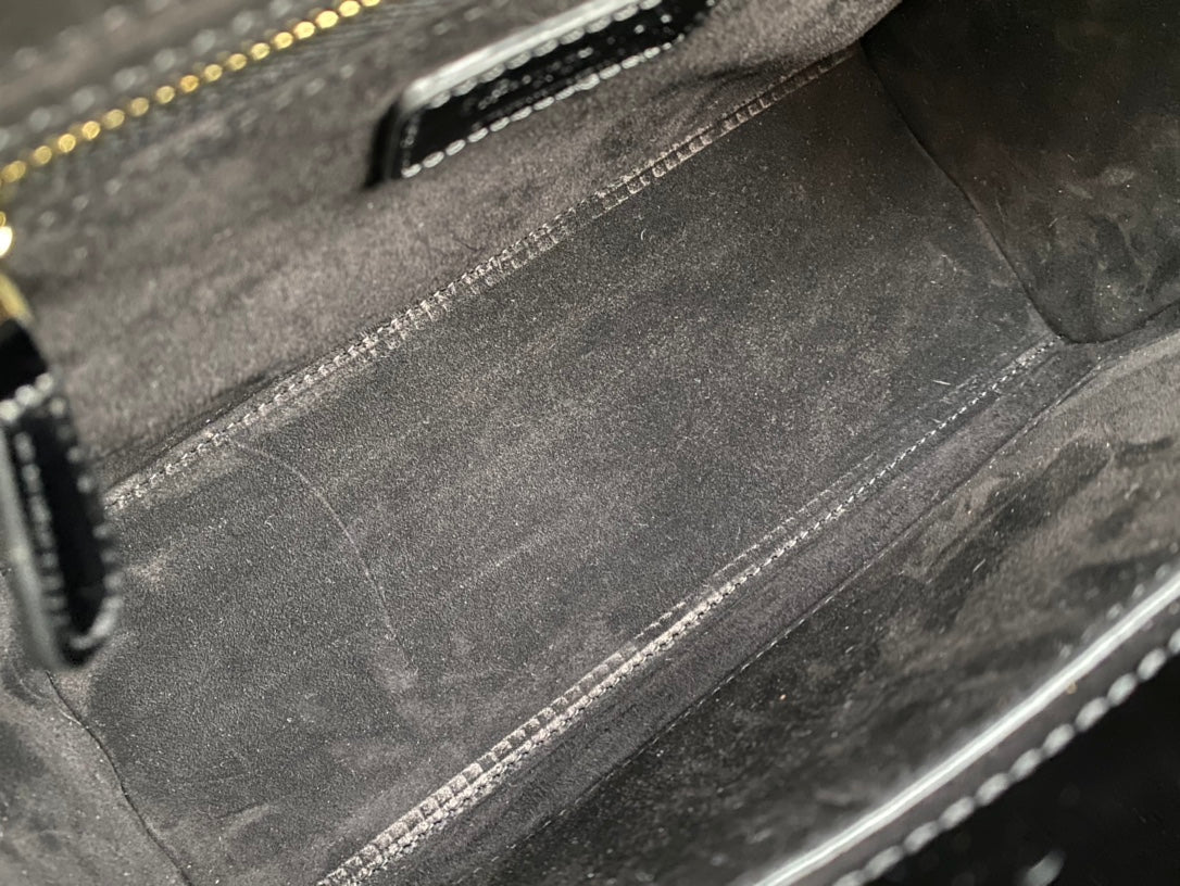 medium lady 24 patent calfskin