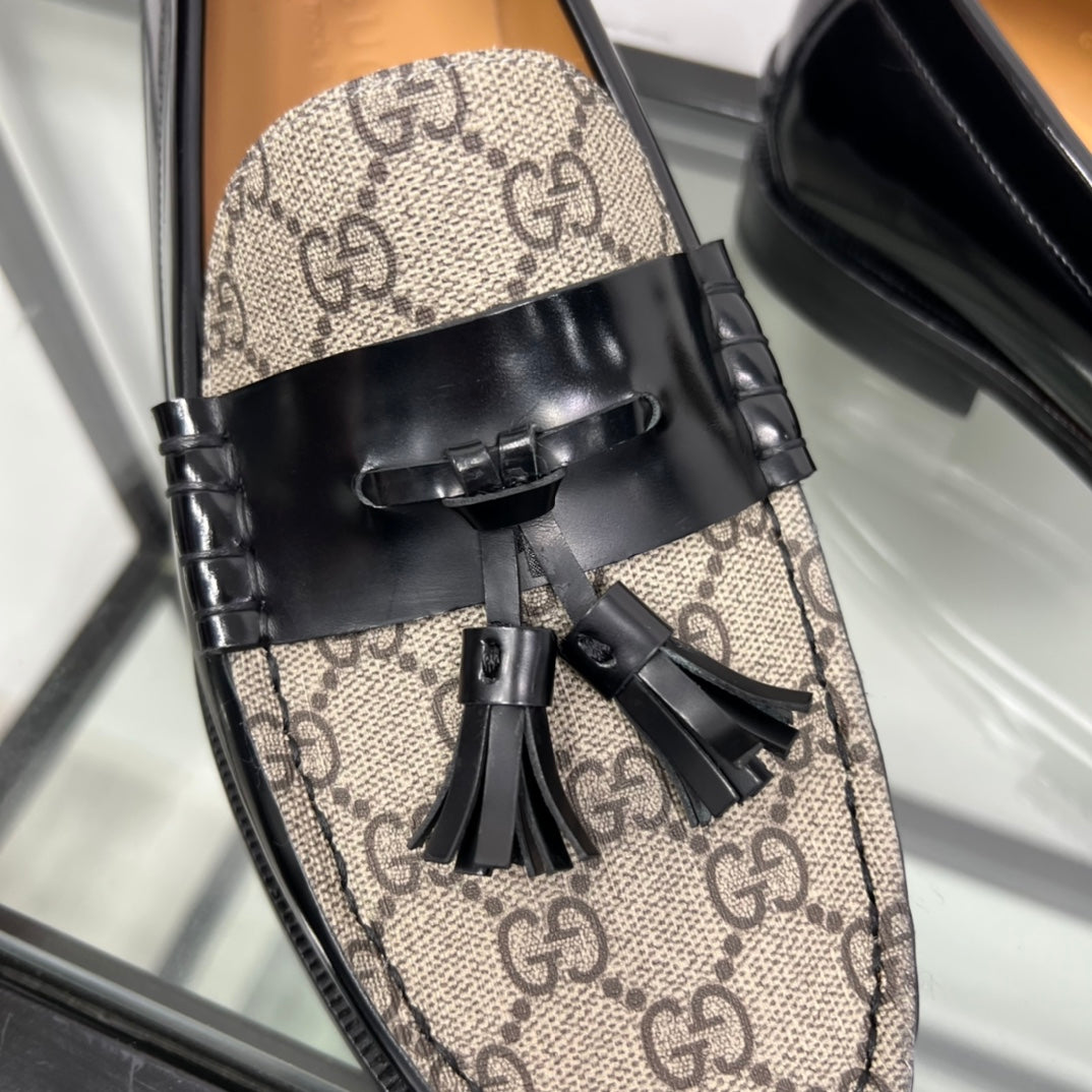 GG Men's Tassel Loafer Black Brown Patent Leather 559052