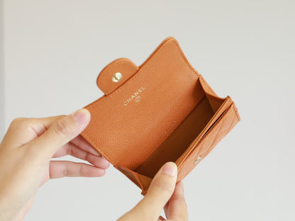 CC FLAP CARD HOLDER 11.3 ORANGE GRAINED CALFSKIN GOLD ICON