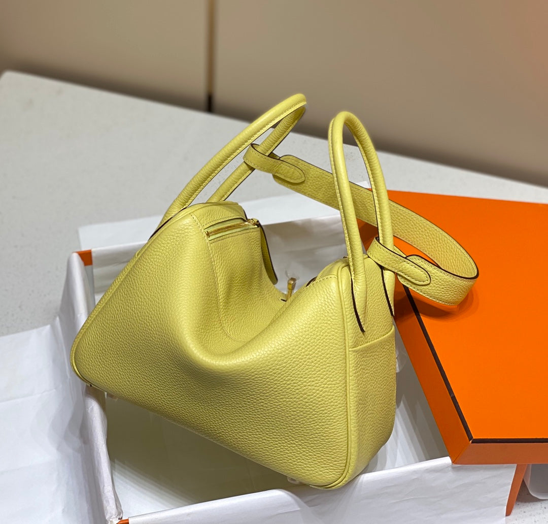 HM LINDY 30 BAG LEMON TAURILLON CLEMENCE LEATHER
