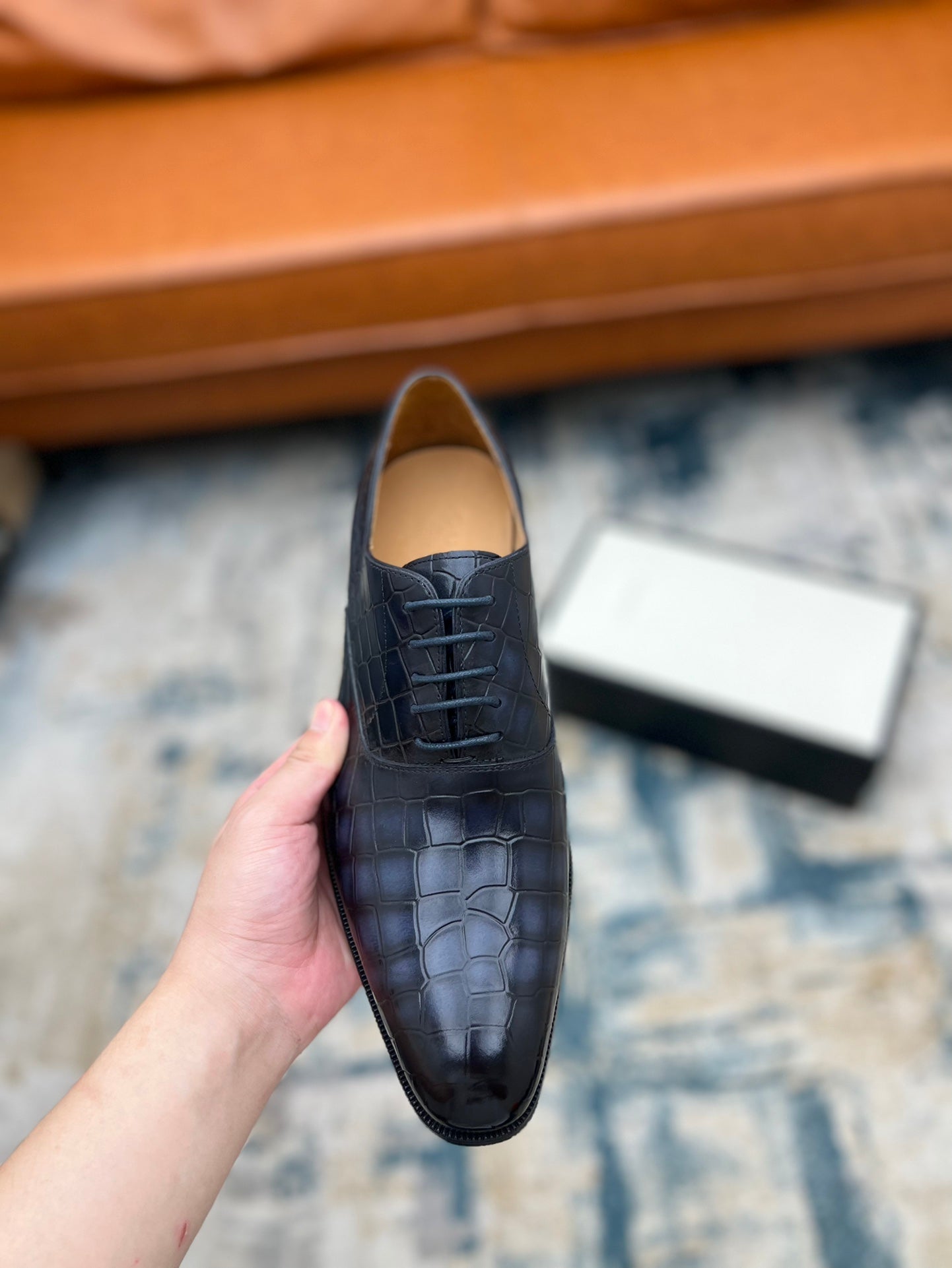 GG Men's Dress Shoe Blue Crocodile Embossed Calfskin 533107