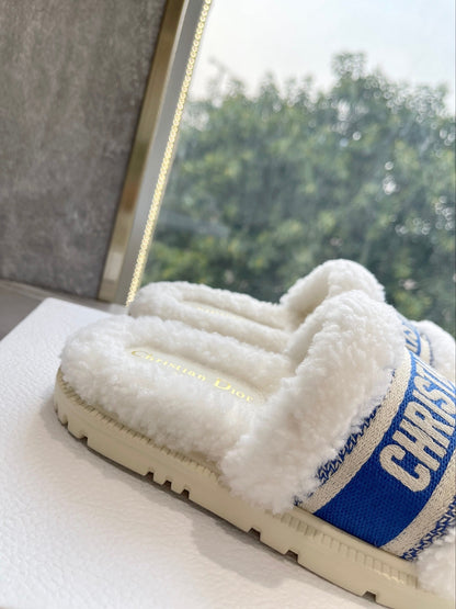 CD 25  Flat Slippers White Blue Wool 395569