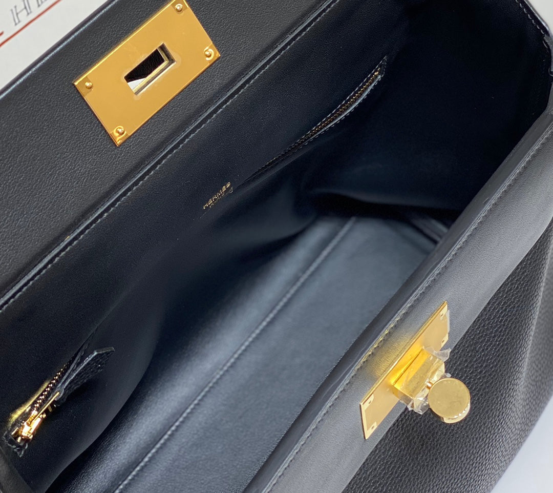 HM KELLY HANDBAG 29 CALFSKIN