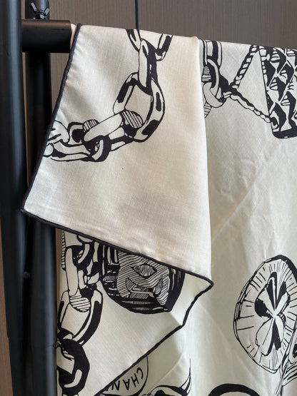 CC Square Scarf 140 CM In White Black Silk  421550