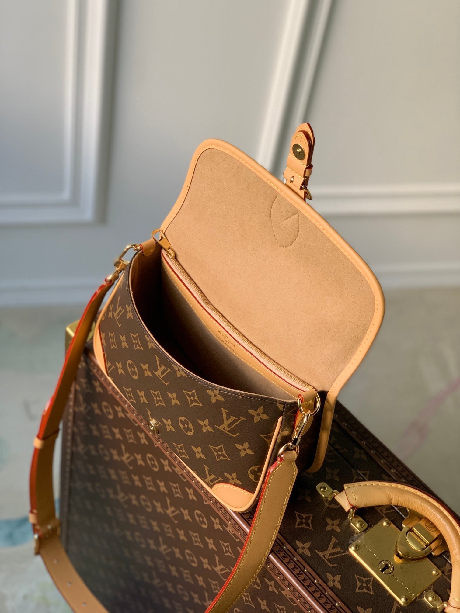 diane 24 brown monogram canvas white fleece