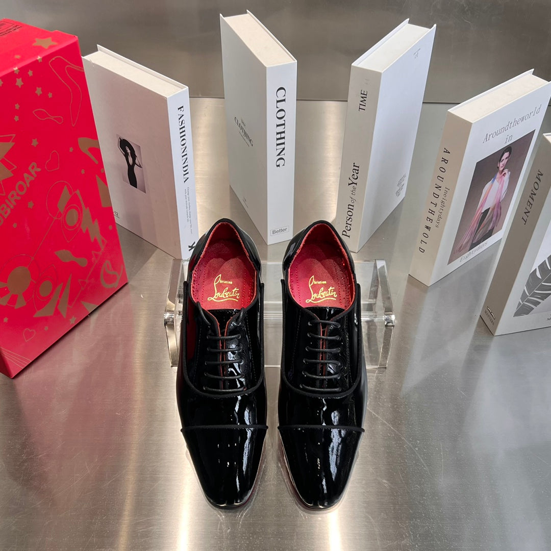 Christian Louboutin Men's Greggy Chick Oxfords Black Red Patent Leather 384174