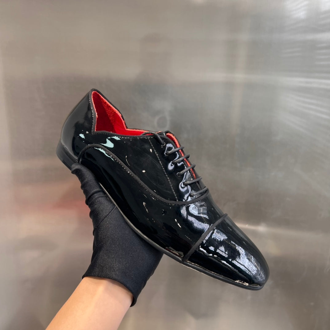 Christian Louboutin Men's Greggy Chick Oxfords Black Red Patent Leather 384174