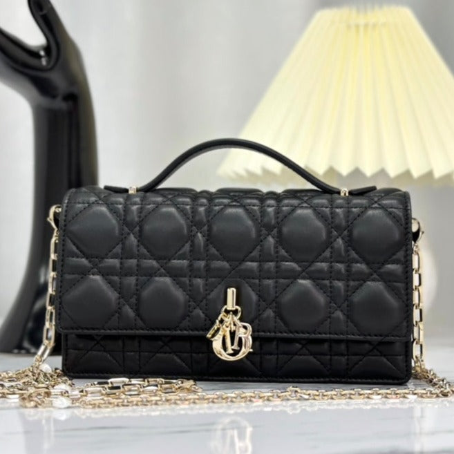 LADY 21 CHAIN BAG LAMBSKIN