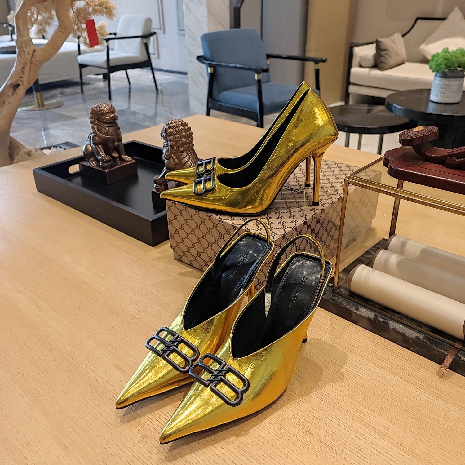 Balenciaga 26s High Heel 100 Gold Patent Leather 681203