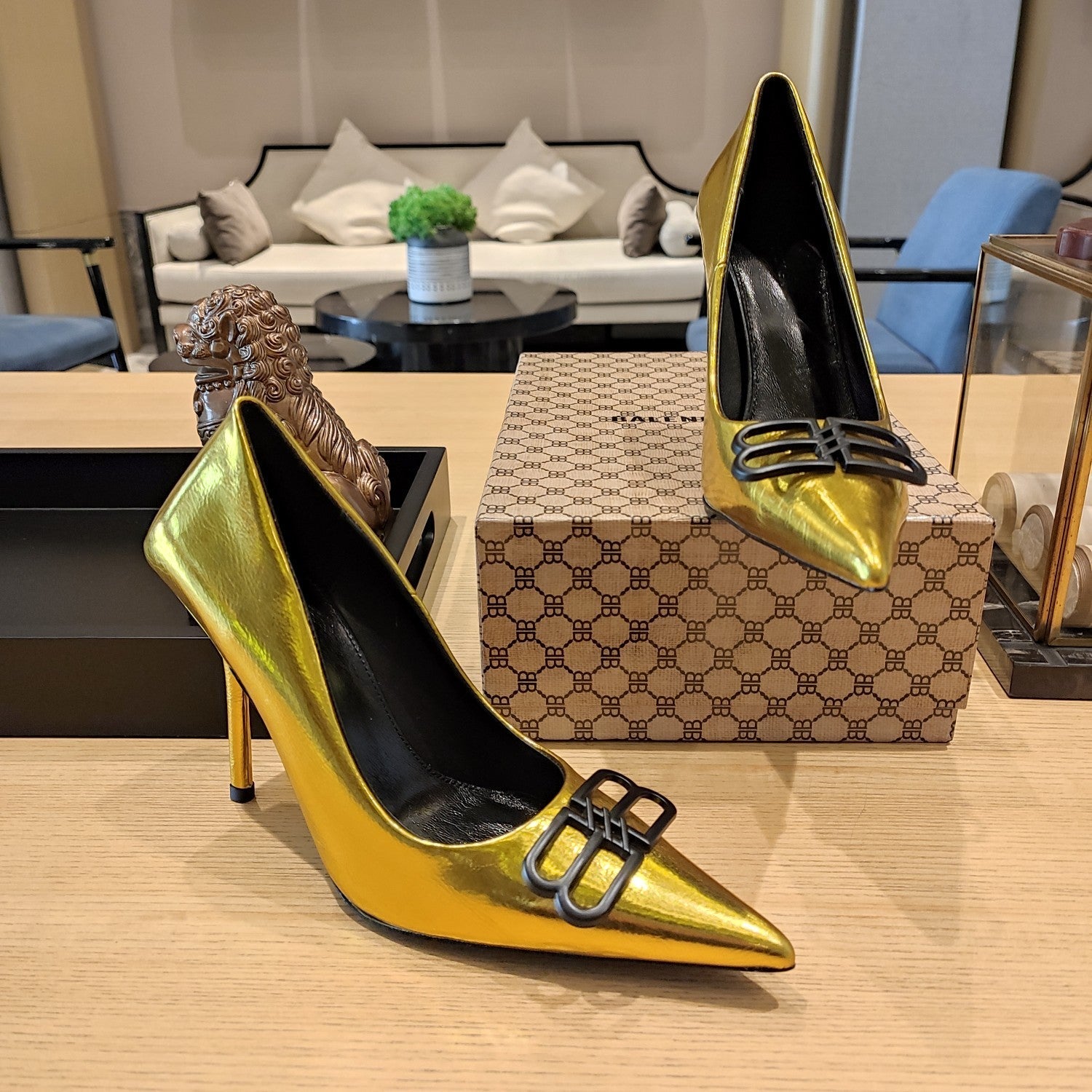 Balenciaga 26s High Heel 100 Gold Patent Leather 681203