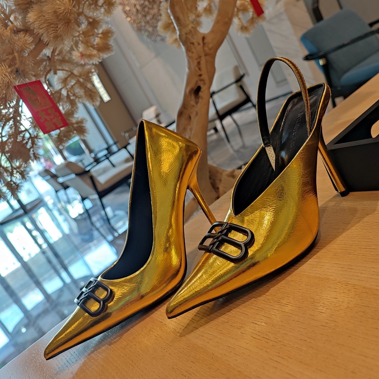 Balenciaga 26s High Heel 100 Gold Patent Leather 681203