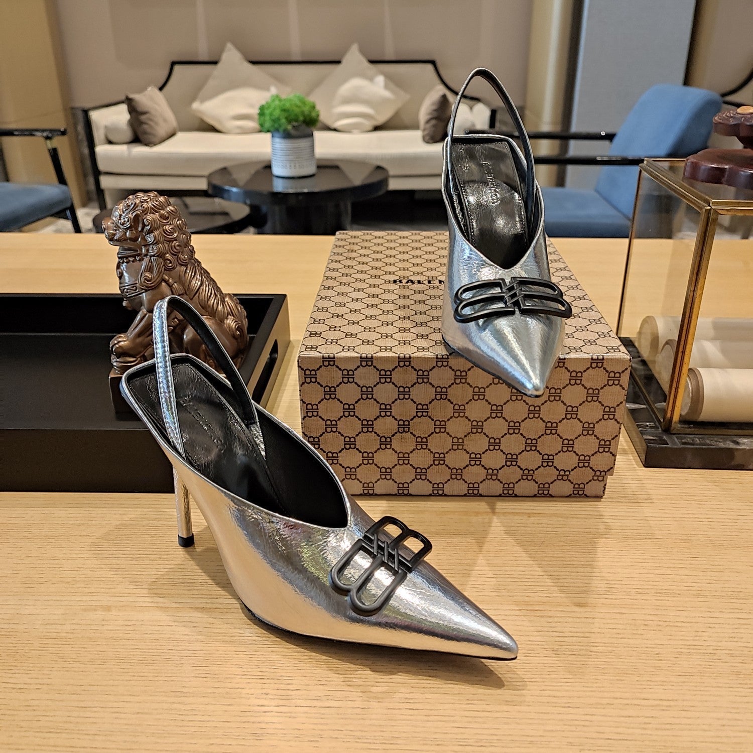 Balenciaga 26s High Heel 100 Sliver Patent Leather 681204