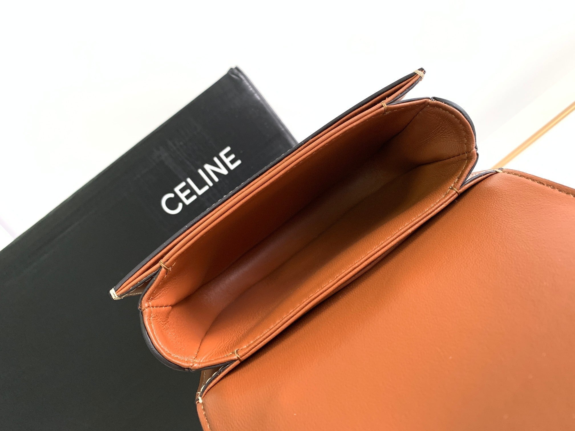 TEEN CHAIN BESACE TRIOMPHE 15.5CM BROWN MONOGRAM AND CALFSKIN TAN