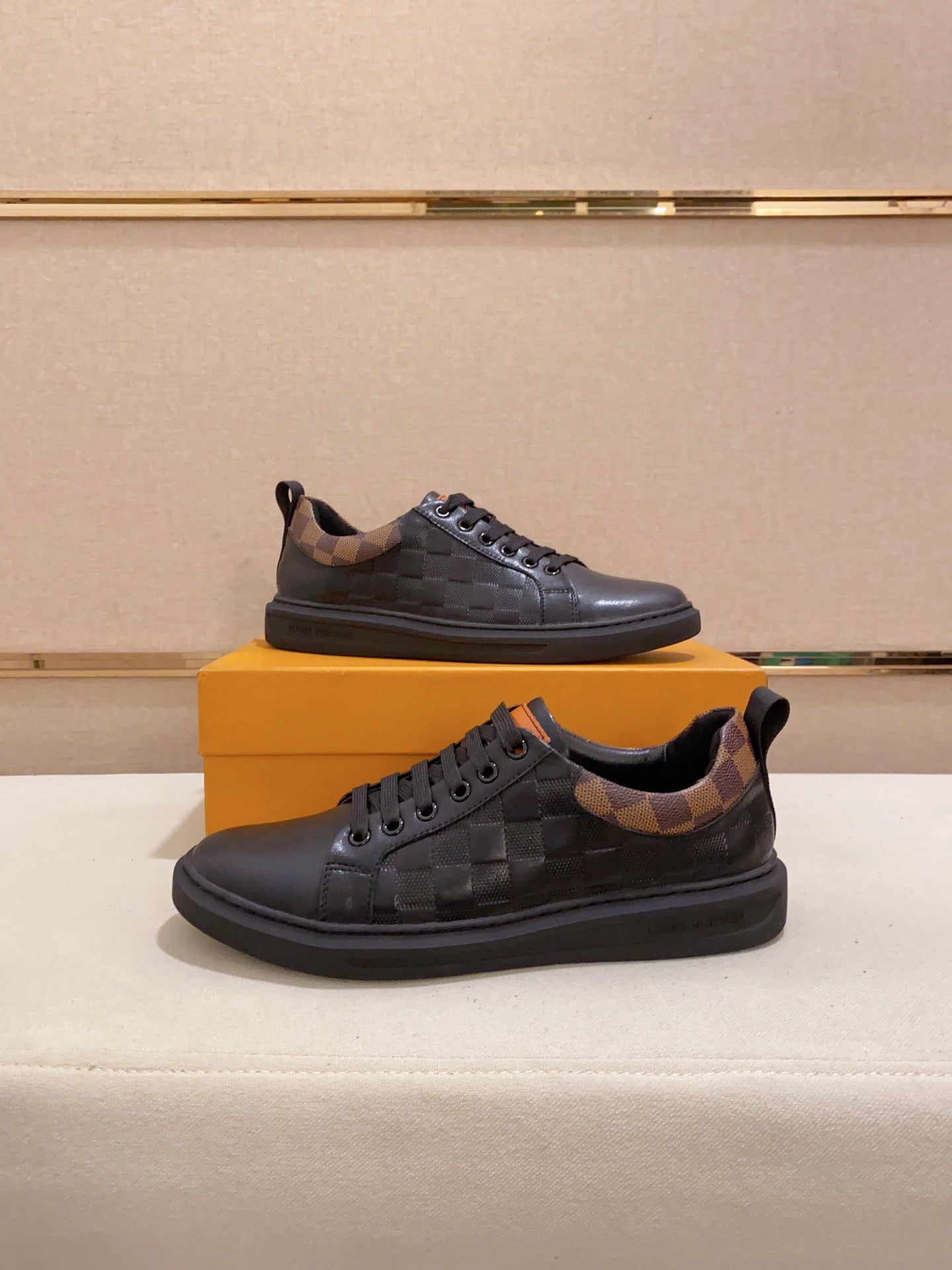 LV TRAINER SNEAKER BLACK DAMIER JACQUARD AND CALFSKIN