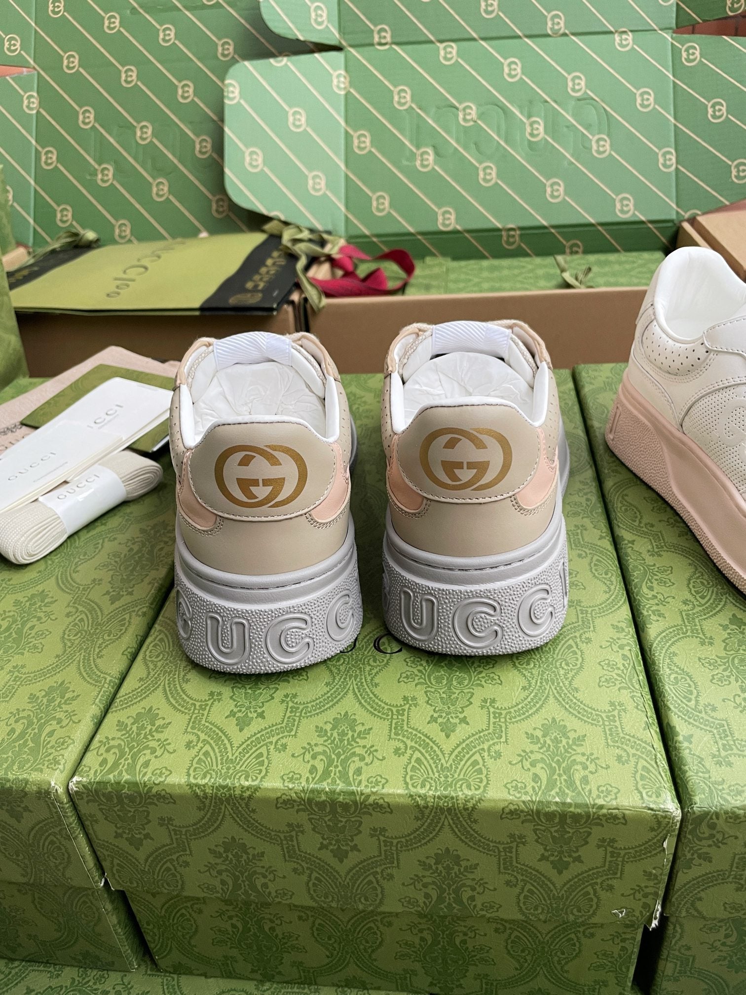 GG 26 Sneaker Beige Gray Canvas Calfskin 632890