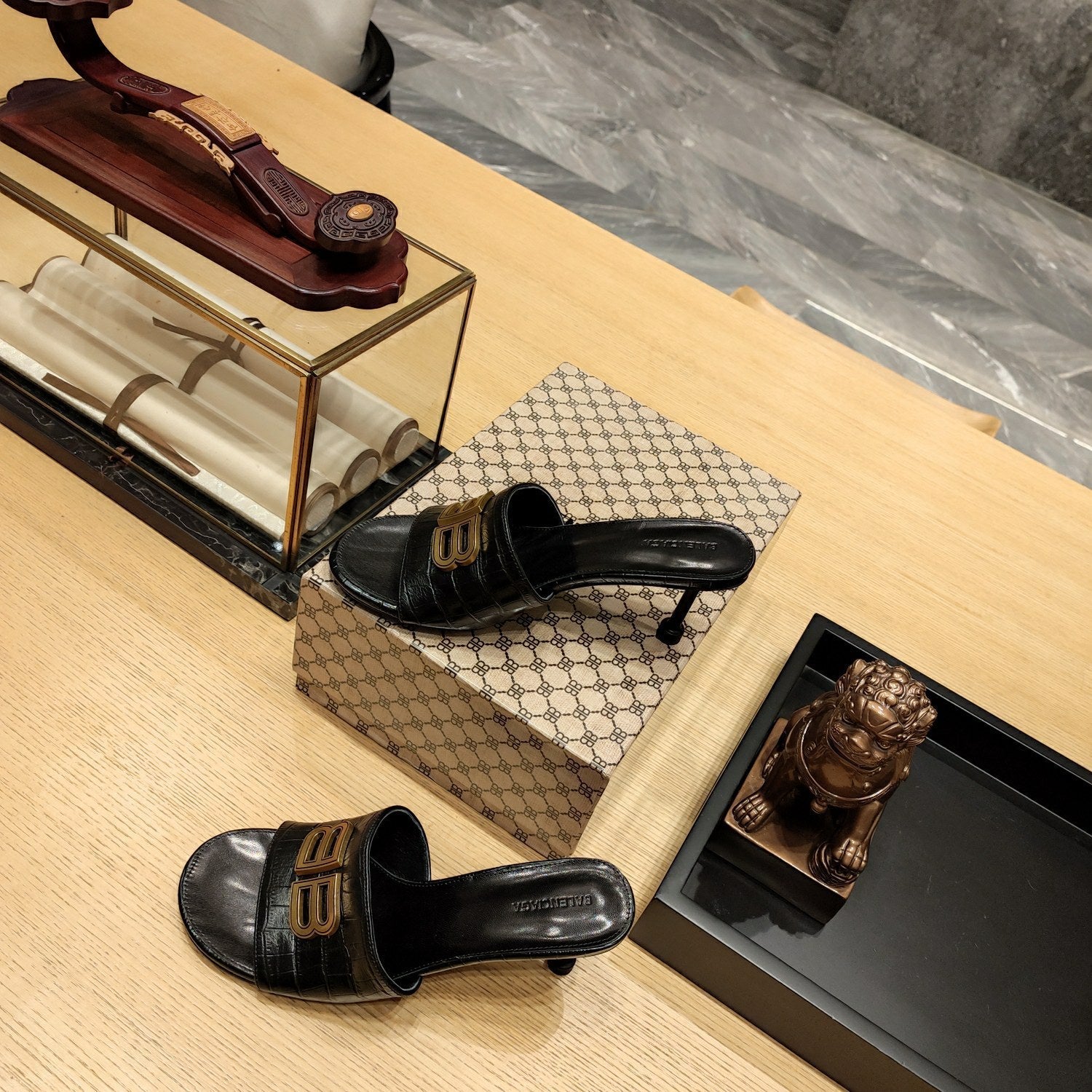 Balenciaga 26s Heeled Sandals 70 Black Crocodile Patterned Cowhide 681349