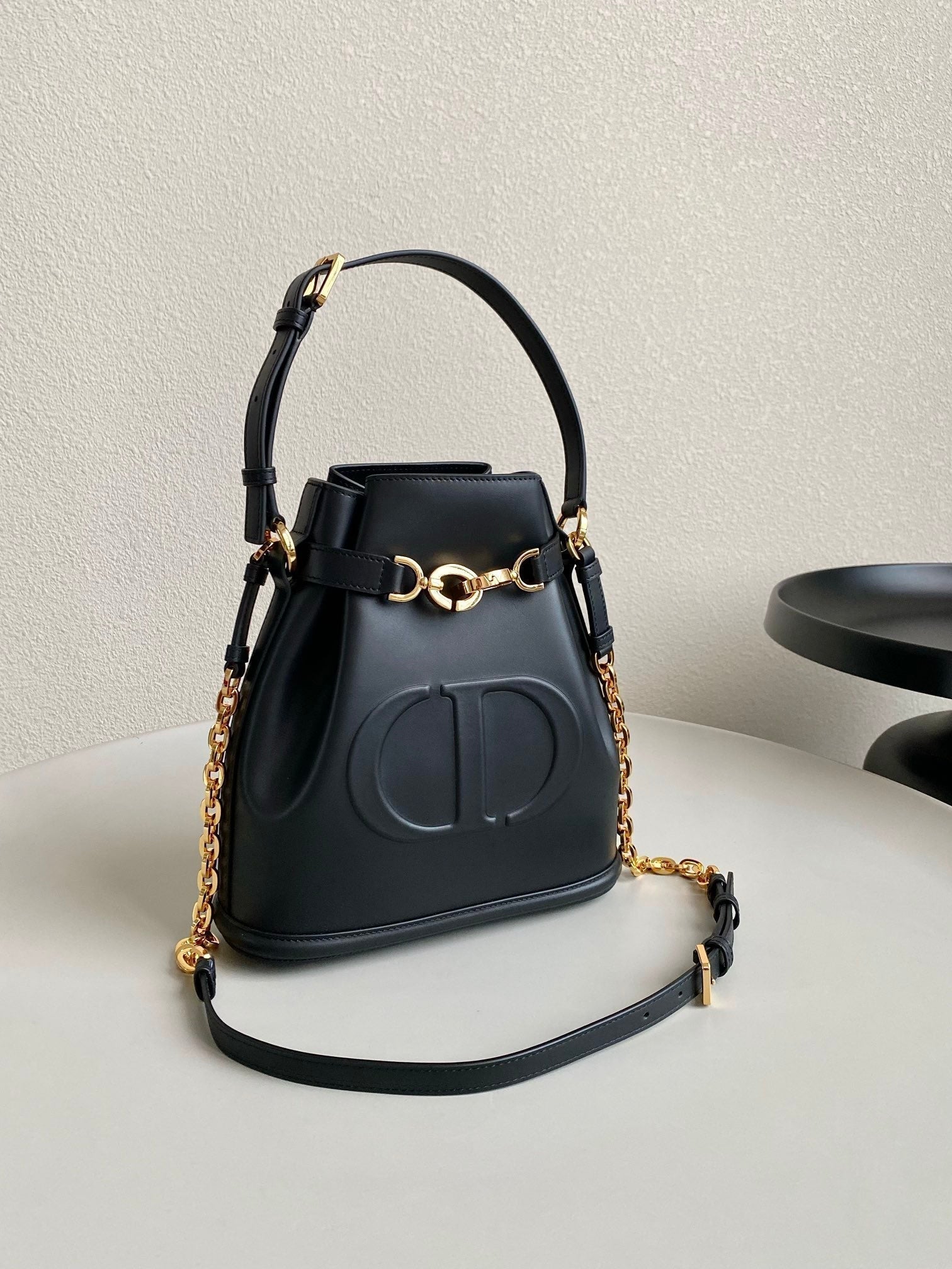 MEDIUM C'EST 24 CD-EMBOSSED CALFSKIN
