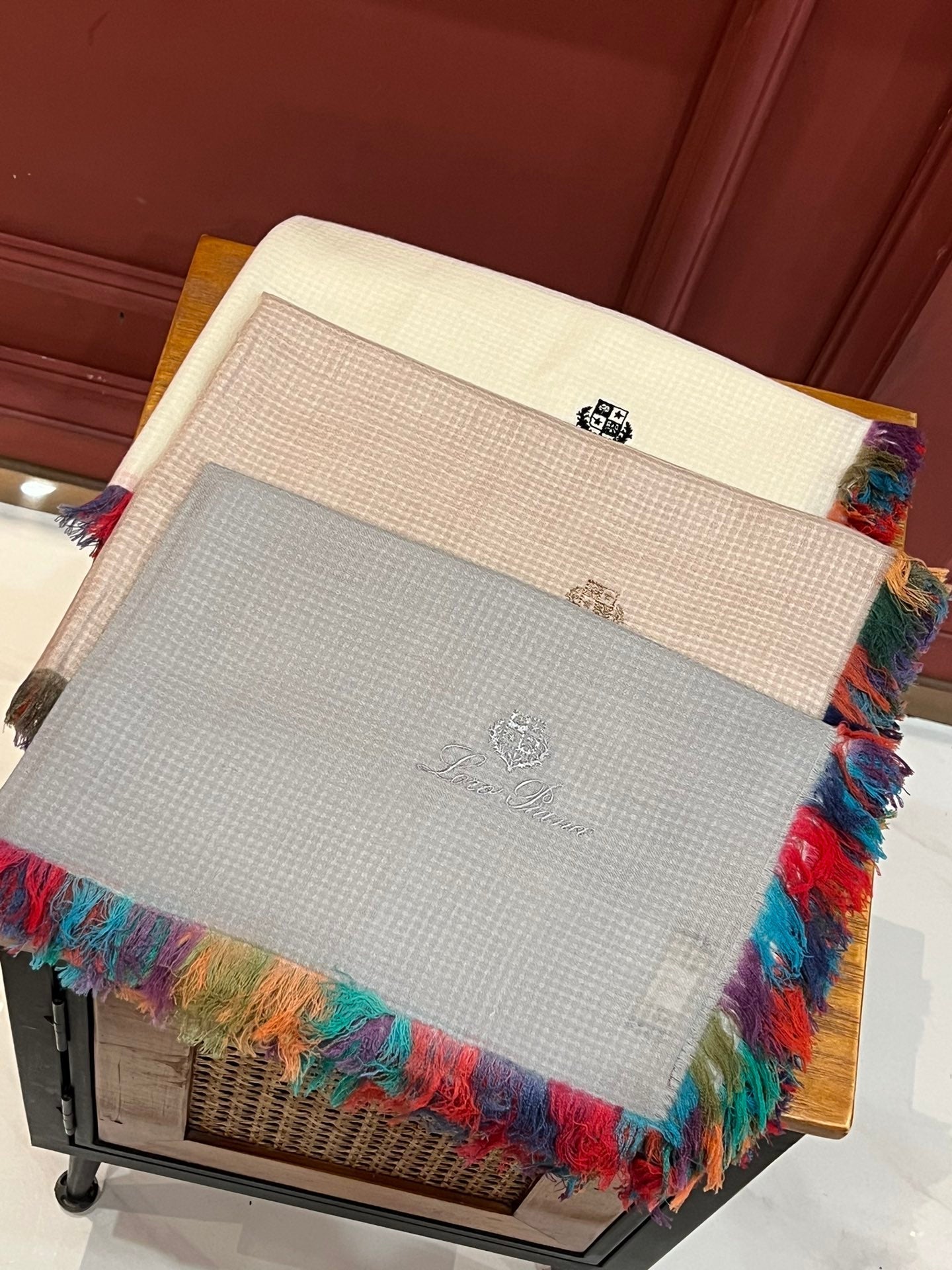 LP Scarf 190 CM In Light Beige Colorful Waffle Fabric Woven 975483
