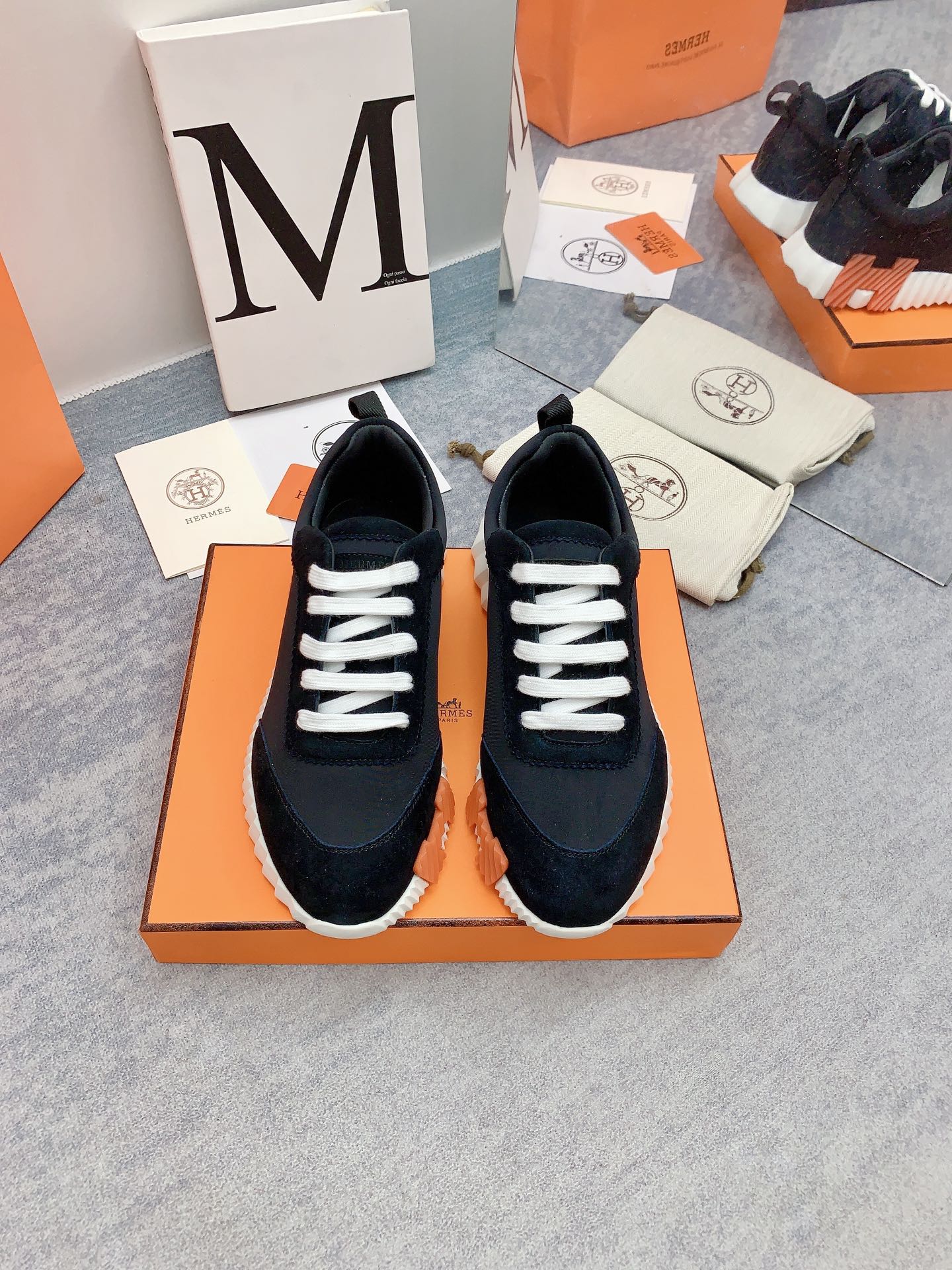 HM Bouncing Sneaker In Black Lambskin 106435