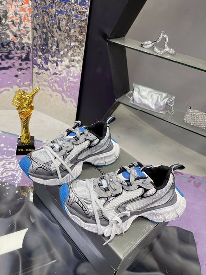 3XL SNEAKER IN WHITE GRAY BLUE MESH AND POLYURETHANE