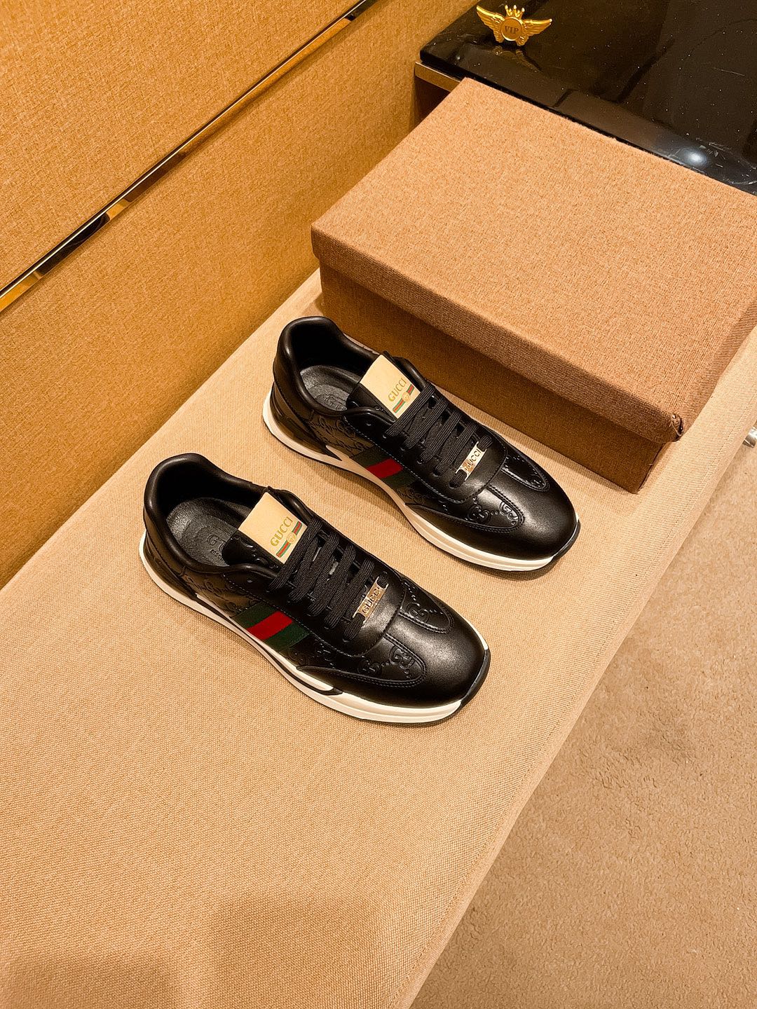 GG Men's ACE Sneaker Black Cowhide 108038