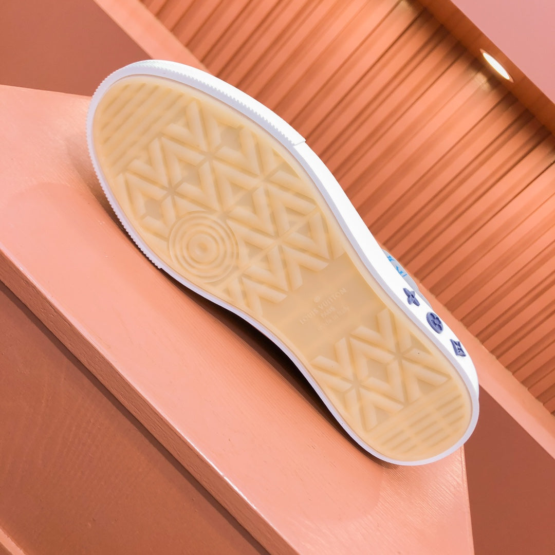 LV TRAINER SNEAKER IN CAMEL BEIGE MONOGRAM CALFSKIN