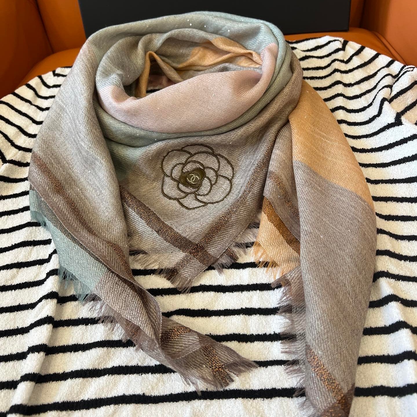 CC Square Scarf 100 CM In Colorful Cashmere And Wool Mix Sequin Fabric 345994