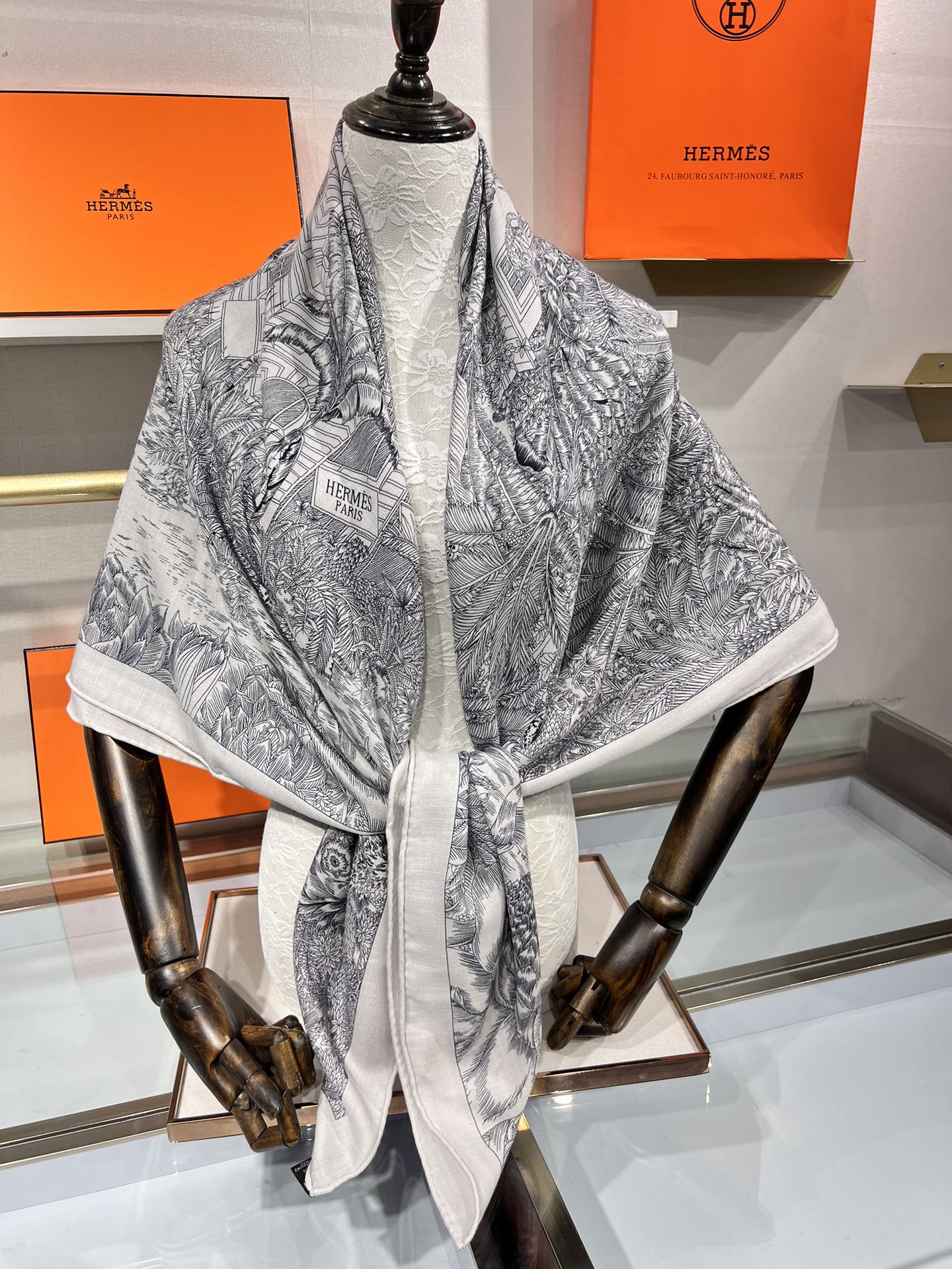 Faubourg Tropical Scarf 135 CM Grey White Cashmere And Silk
