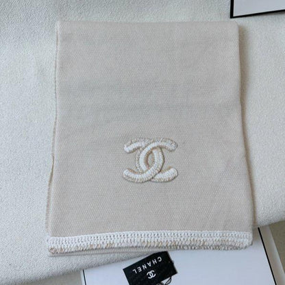 CC Scarf 220 CM In White Cashmere 389886