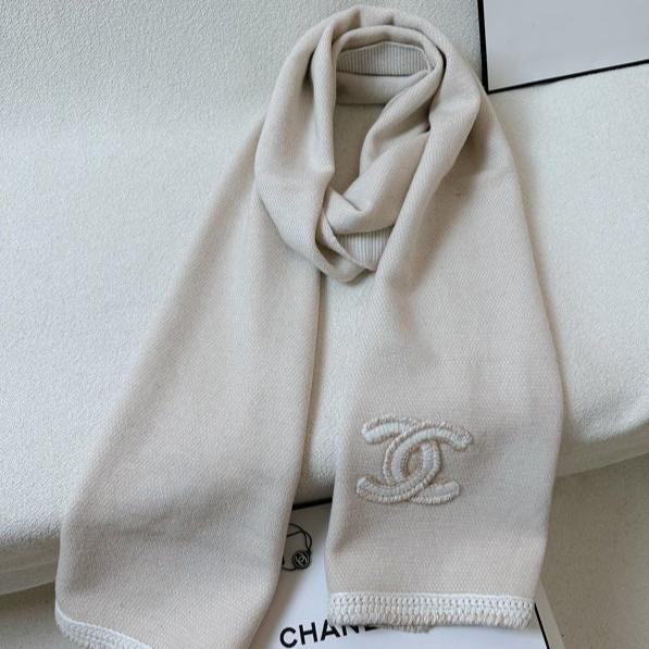 CC Scarf 220 CM In White Cashmere 389886