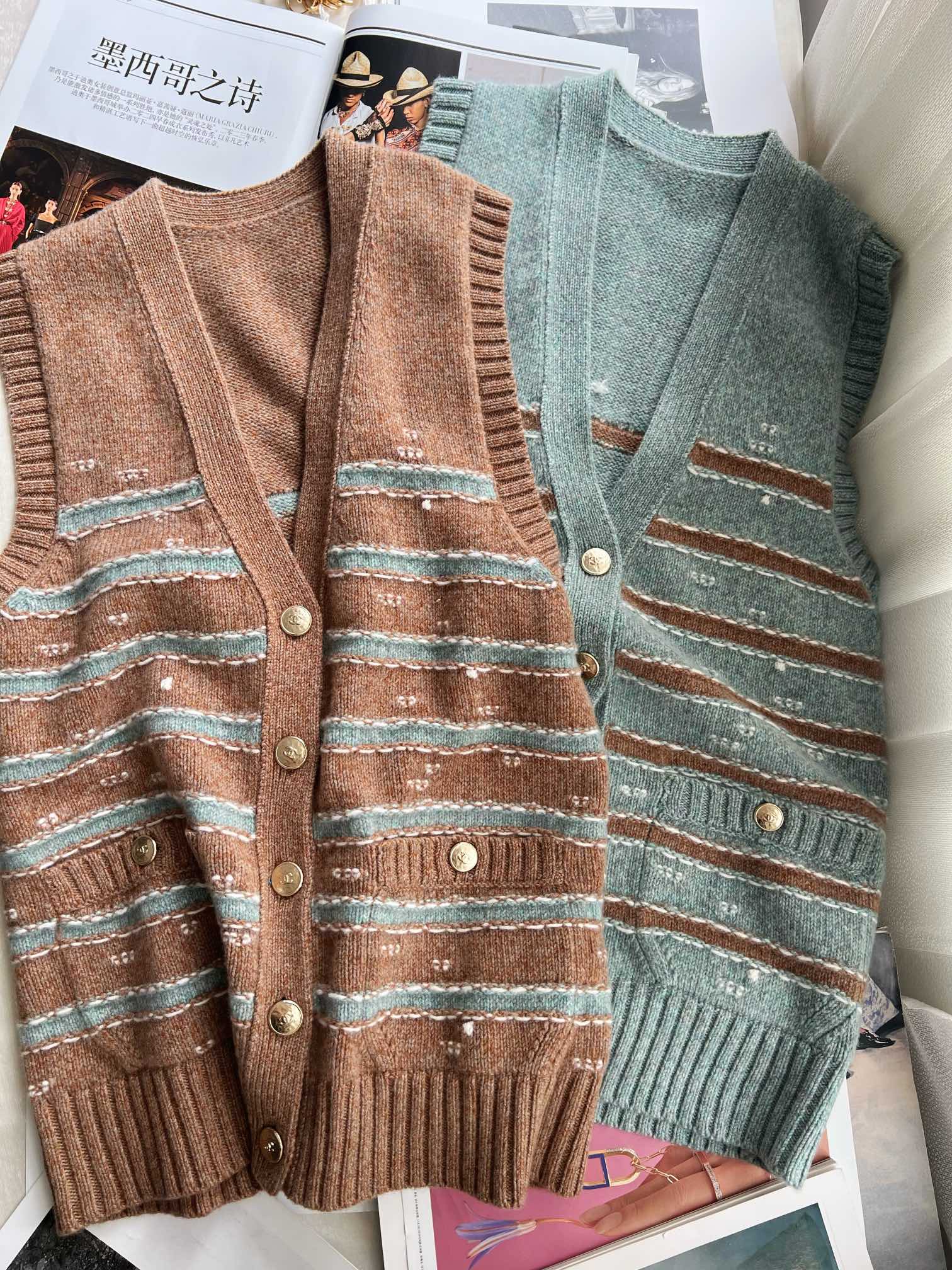 CC 25 Vest Cardigan Cashmere 60580590