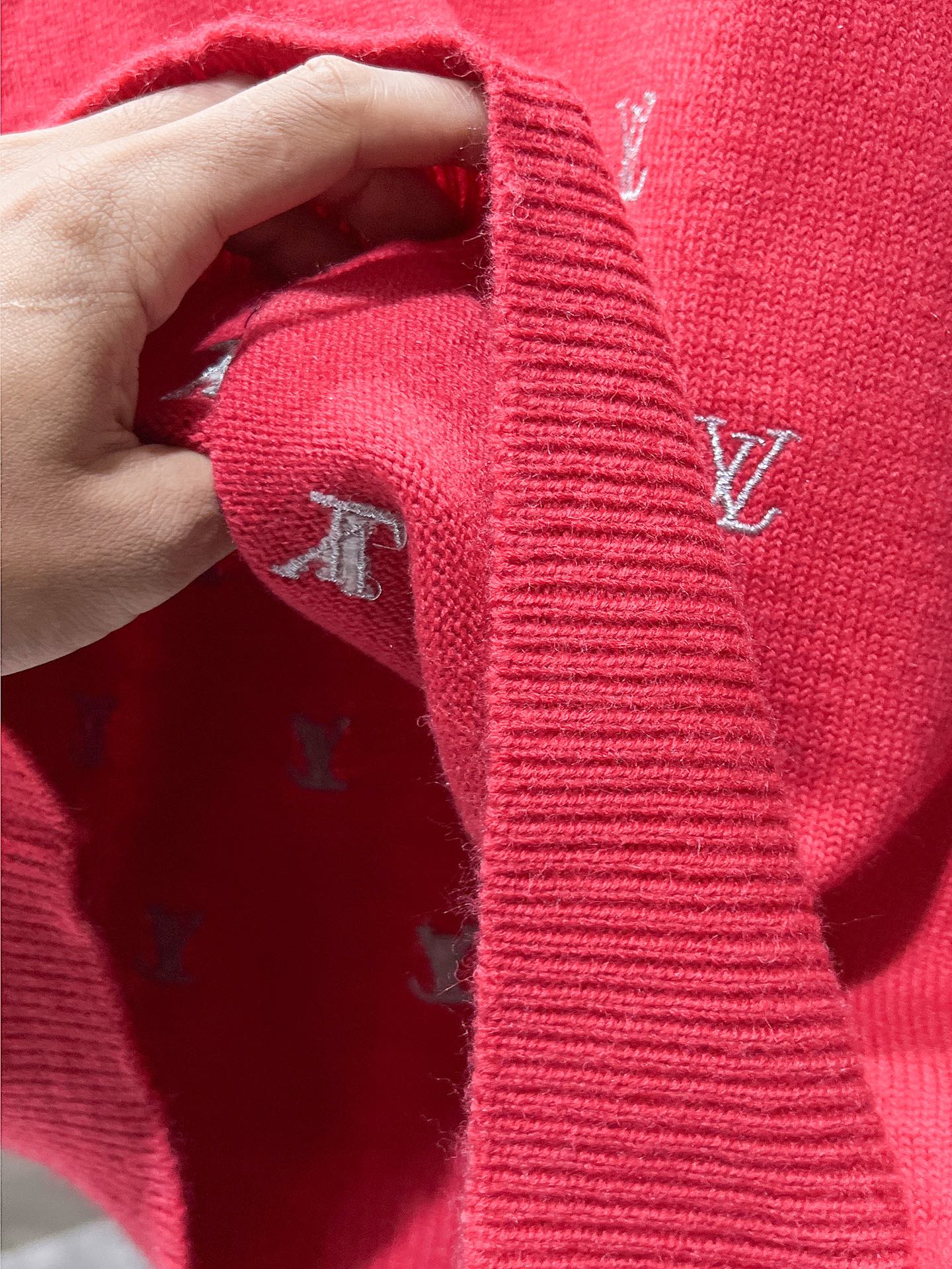 LV SWEATER IN RED WOOL 238798