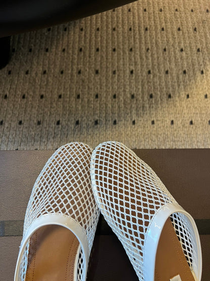 Alaia 25 Fishnet Flat Mules White  Lampskin 303681